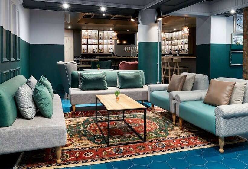 Отель Leonardo Manchester Central