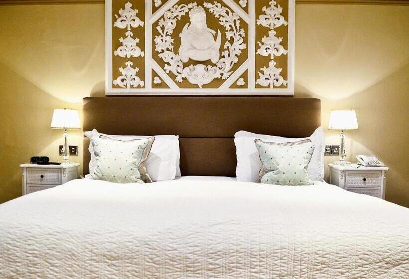 בית מלון כפרי Lewtrenchard Manor