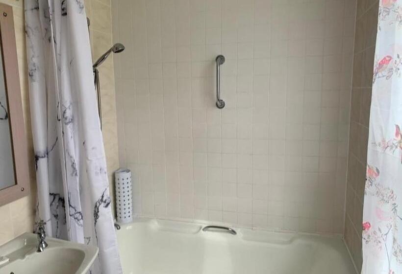 Lochalsh Hotel With Views To The Beautiful Isle Of Skye