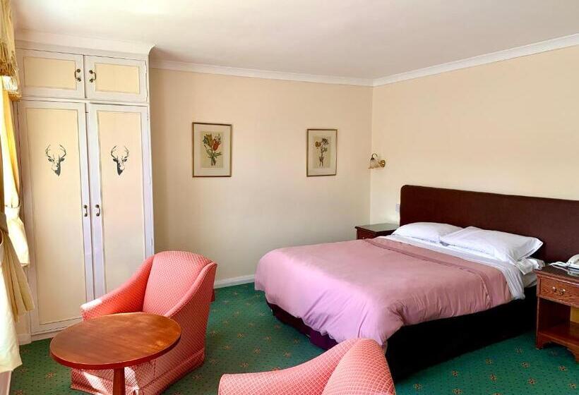 Lochalsh Hotel With Views To The Beautiful Isle Of Skye