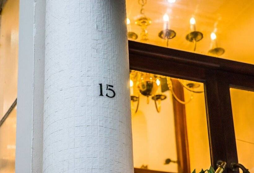 فندق London Town