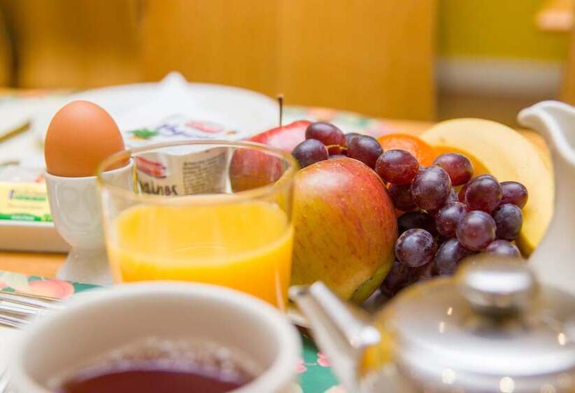 فندق London Town