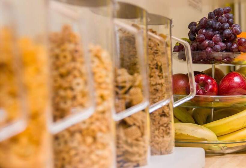 فندق London Town