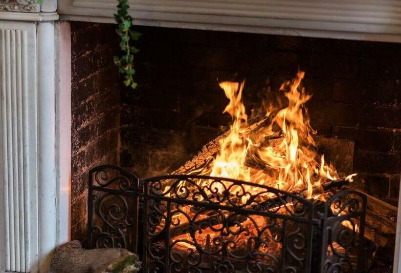 酒店 Longworth Hall