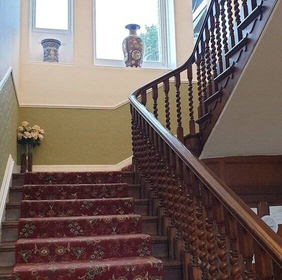 فندق Longworth Hall