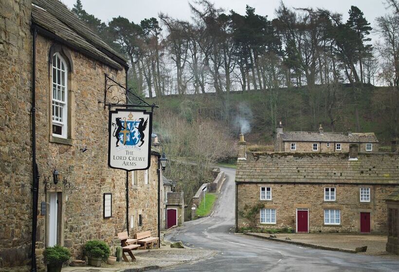 Отель Lord Crewe Arms