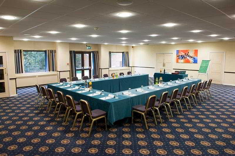 Отель Lyndhurst Park