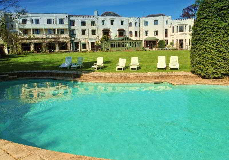 Отель Lyndhurst Park