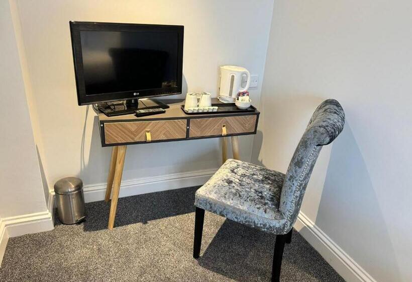 ホテル Marsh Farm