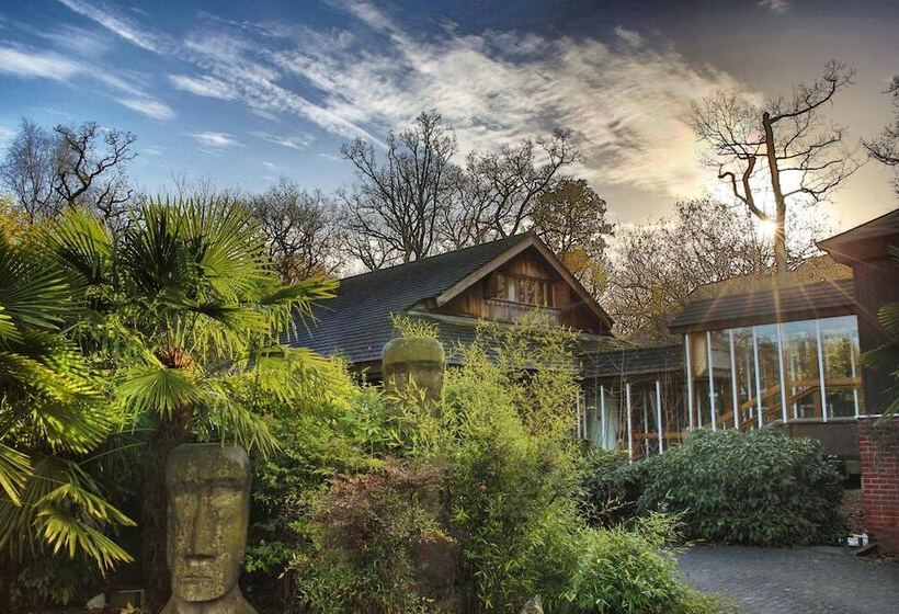 Marwell Hotel A Bespoke