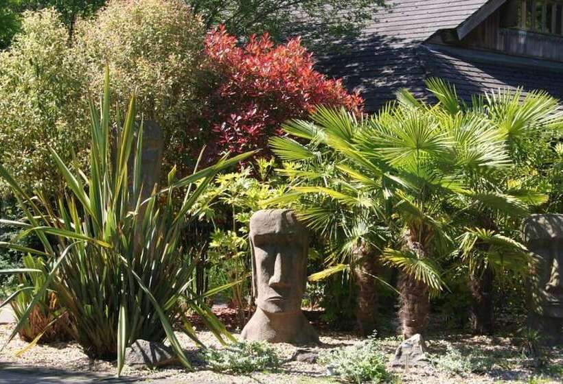 Marwell Hotel A Bespoke