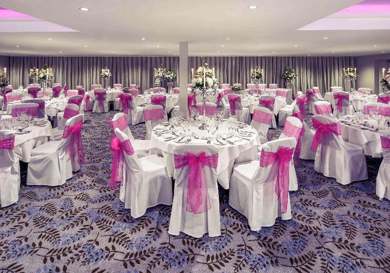 ホテル Mercure Gloucester  Bowden Hall