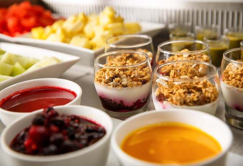 בית מלון כפרי Mercure Livingston