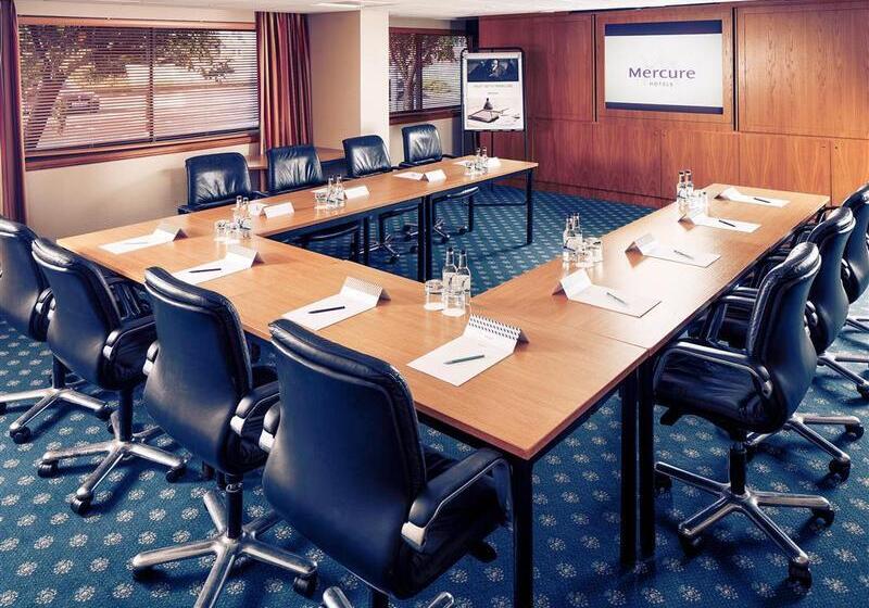 בית מלון כפרי Mercure Livingston