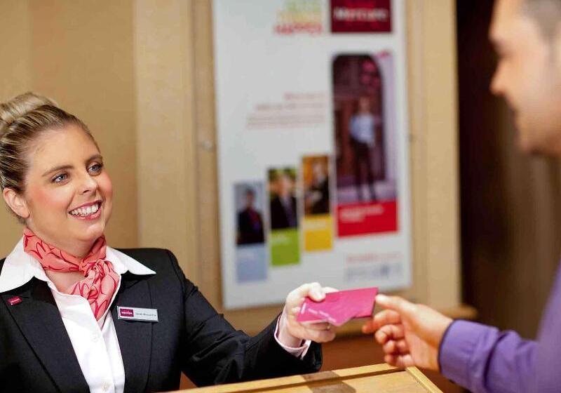 בית מלון כפרי Mercure Livingston