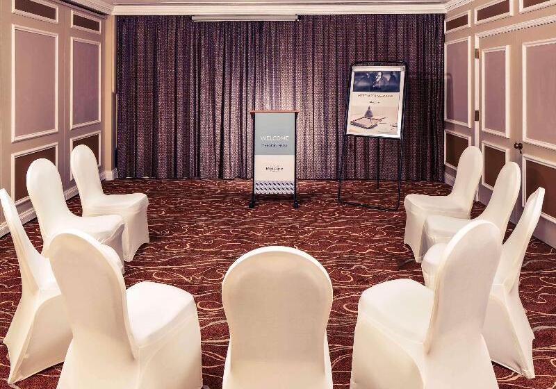 בית מלון כפרי Mercure Livingston