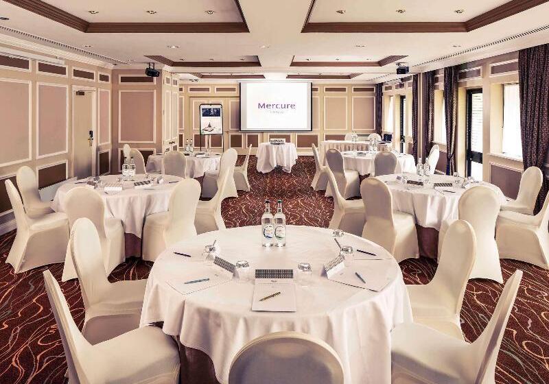 בית מלון כפרי Mercure Livingston