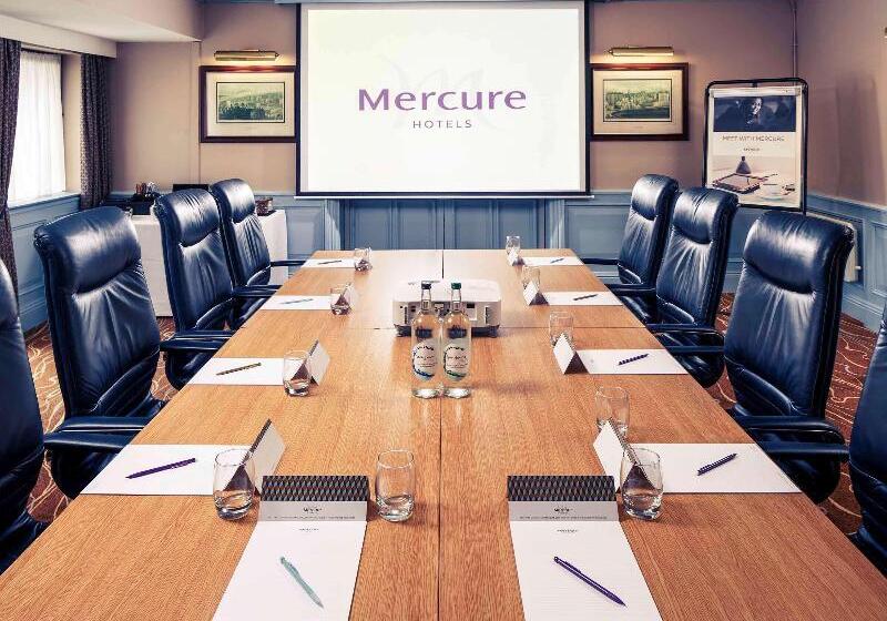 בית מלון כפרי Mercure Livingston