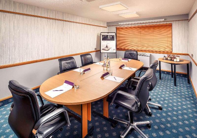 בית מלון כפרי Mercure Livingston