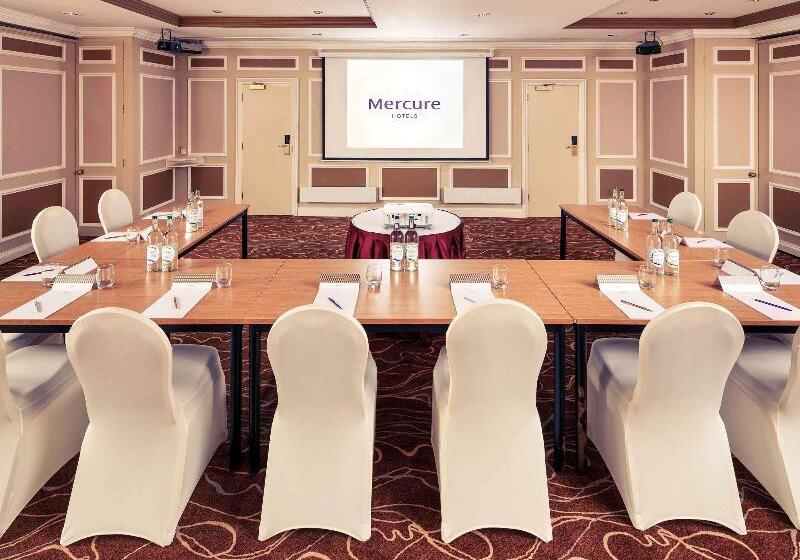 בית מלון כפרי Mercure Livingston