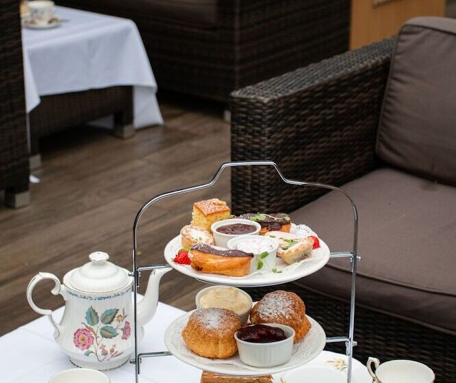 Milford Hall Hotel   Newly Refurbished