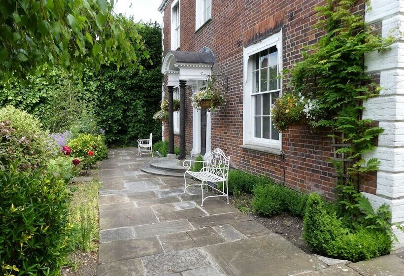 Milford Hall Hotel   Newly Refurbished