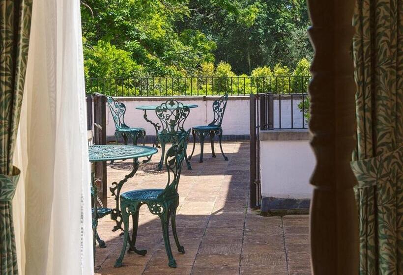 Отель Moorhill House Bed & Breakfast