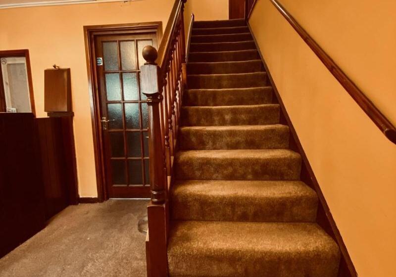 Отель Mount Pleasant