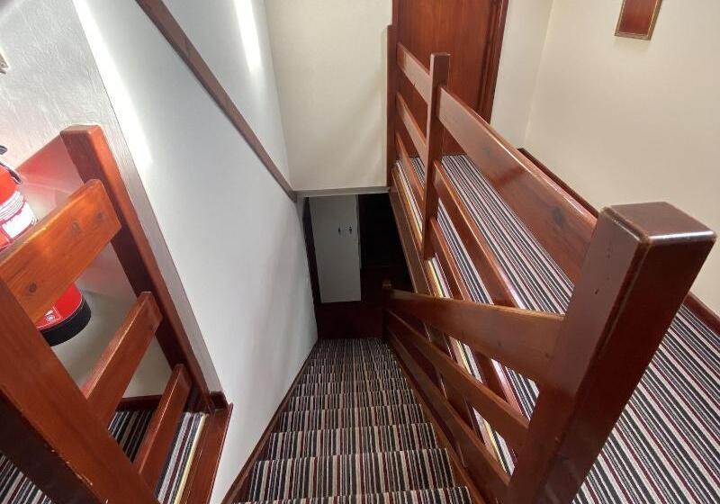 Отель Mount Pleasant