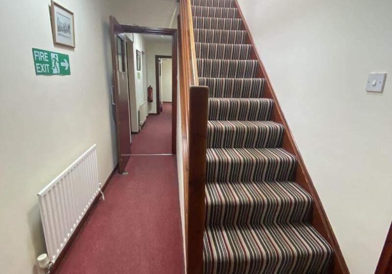 Отель Mount Pleasant