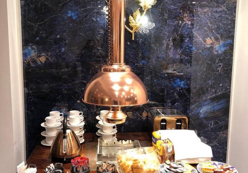 Отель Mount Pleasant