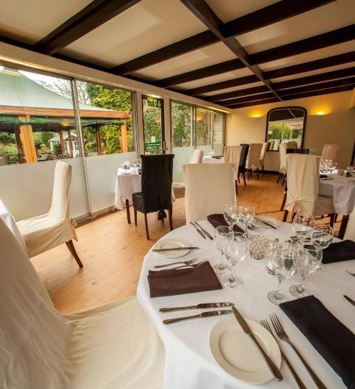 Отель The Mount Royale