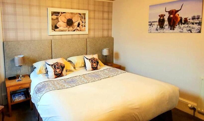 בית מלון כפרי Moyness House