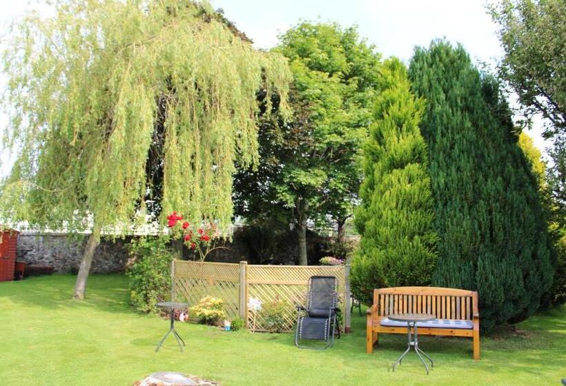 فندق Moyness House