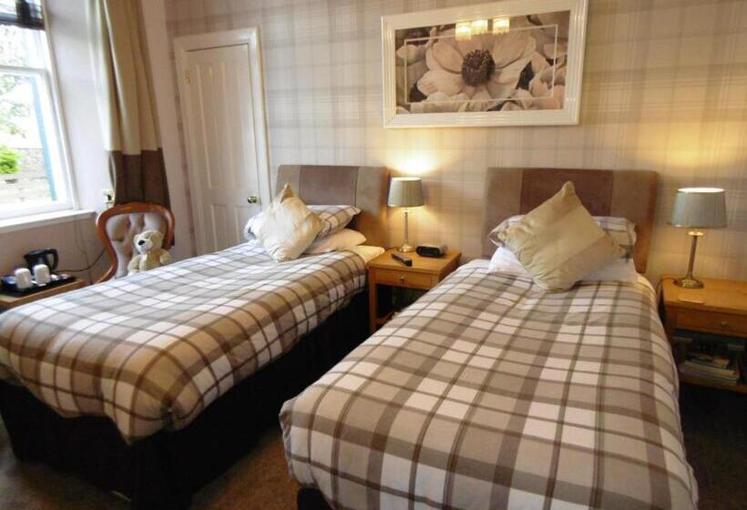 فندق Moyness House