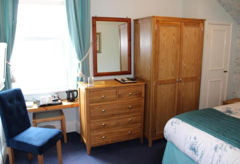 فندق Moyness House