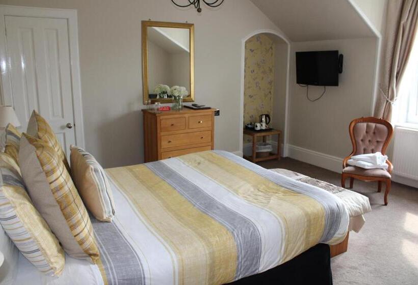 فندق Moyness House