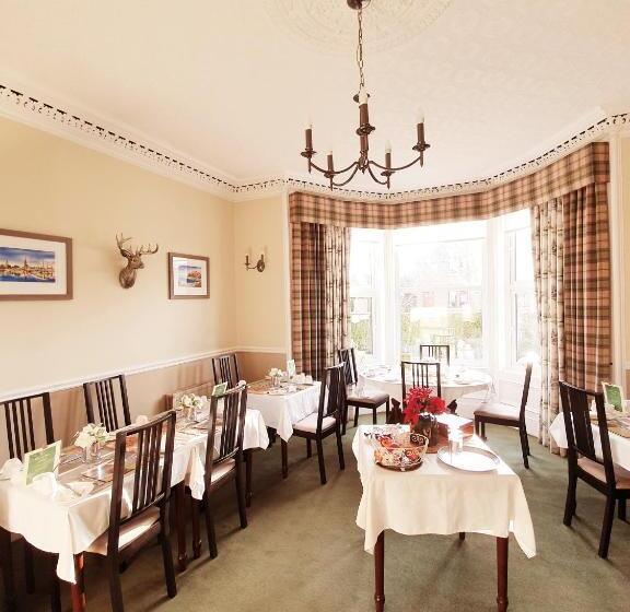 בית מלון כפרי Moyness House