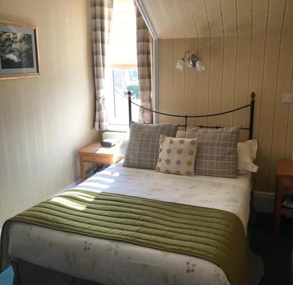 Отель Moyness House