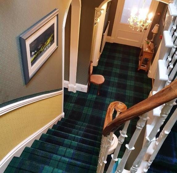 فندق Moyness House