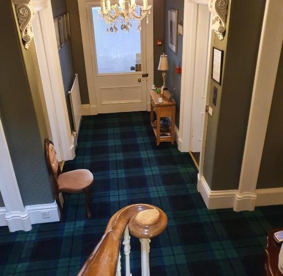 فندق Moyness House