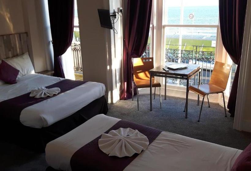 Отель New Madeira Seafront