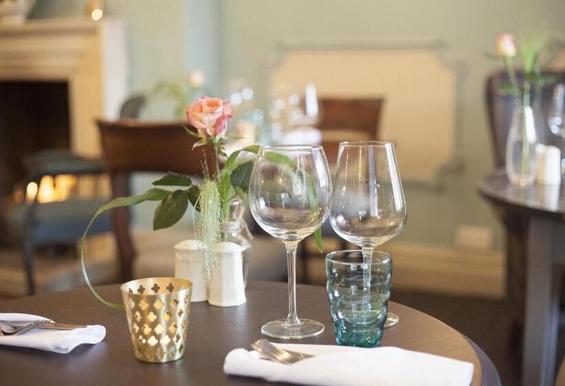 Отель Norfolk Arms