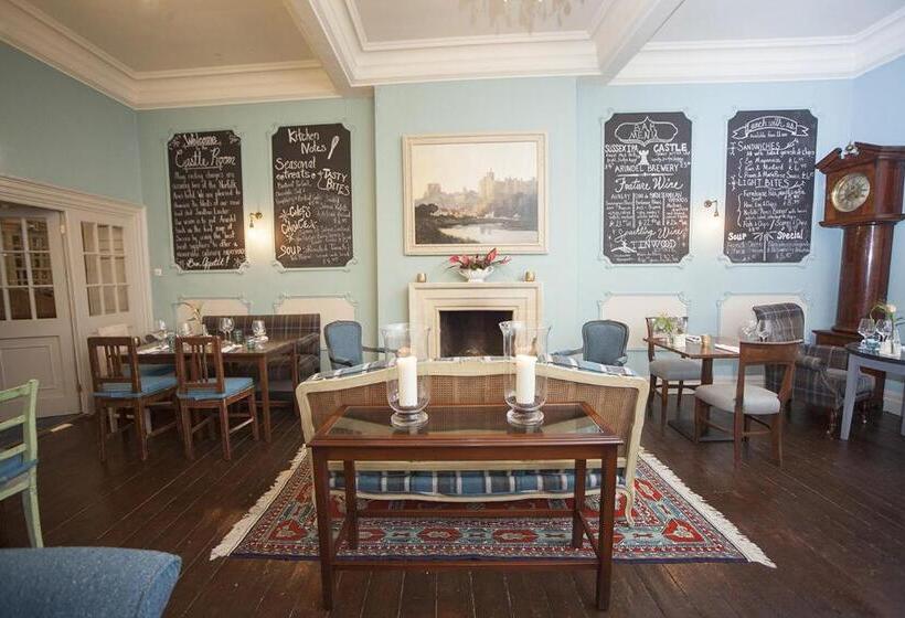 Отель Norfolk Arms