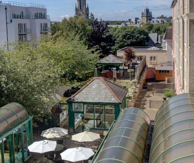 Отель Norfolk Royale