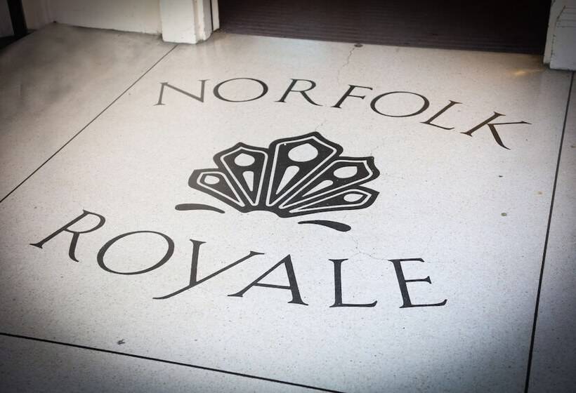 Отель Norfolk Royale