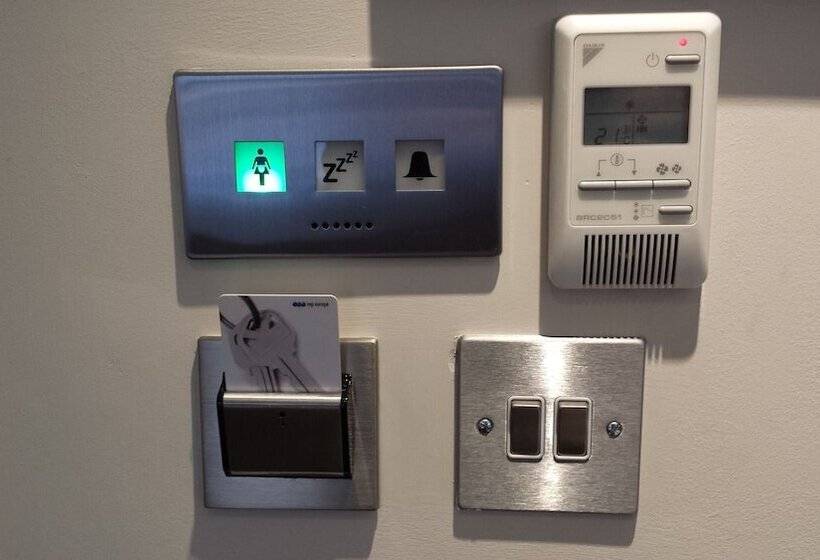 هتل Norfolk Towers Paddington