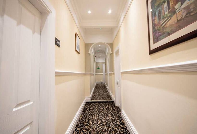 فندق Northop Hall