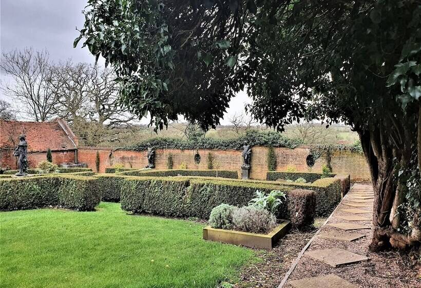 호텔 Nuthurst Grange Country House