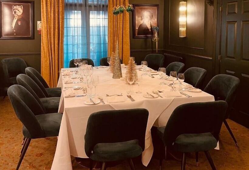 호텔 Nuthurst Grange Country House